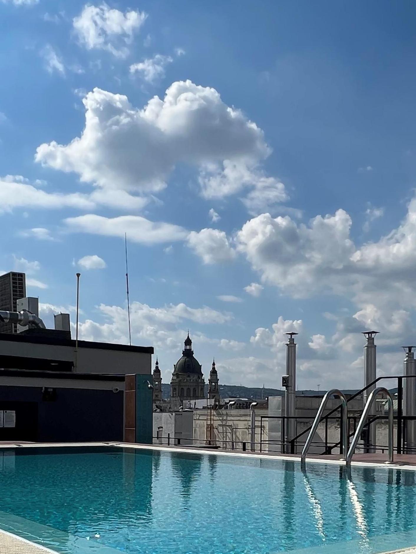 Apartamento Luxe Studio With City Center Vibe